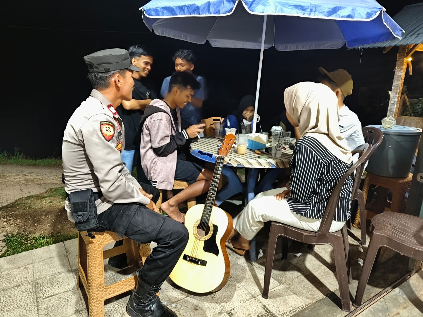 Personel Polsek Lubuk Tarok Berikan Himbauan Antisipasi Tawuran, Balap Liar, dan Premanisme