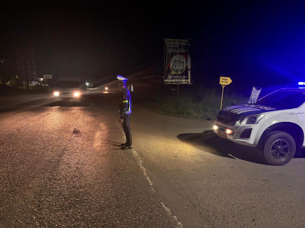 Patroli Blue Light Satlantas Polres Dharmasraya Sasar Titik Rawan&nbsp;Kecelakaan