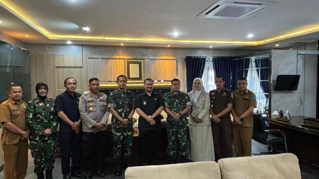 Wakapolres Sawahlunto Hadiri Silaturahmi dan Pamit Dandim 0310/SSD di Kantor&nbsp;Walikota