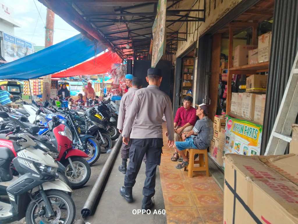 Polsek Lembah Melintang Lakukan Penertiban Parkir Liar di Pasar Tradisional Sungai&nbsp;Aur