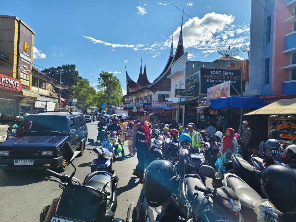 Patroli Dialogis Rutin, Sat Samapta Polres Tanah Datar Targetkan Cegah dan Antisipasi Terjadinya Tindak&nbsp;Pidana