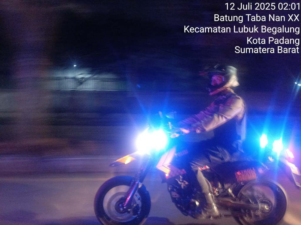 Antisipasi Aksi&nbsp; Tawuran dan Balap Liar, Tim Gabungan Polda Sumbar Gelar Patroli&nbsp;KRYD