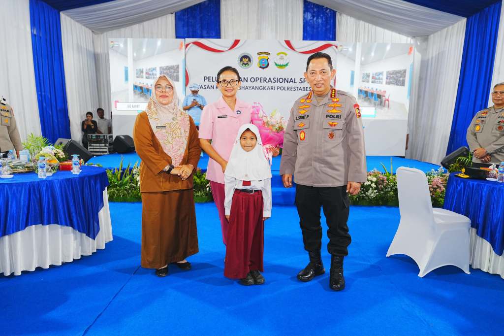 Kapolri Tinjau Pelaksanaan SPPG Polrestabes Medan, Pastikan MBG Tepat&nbsp;Sasaran