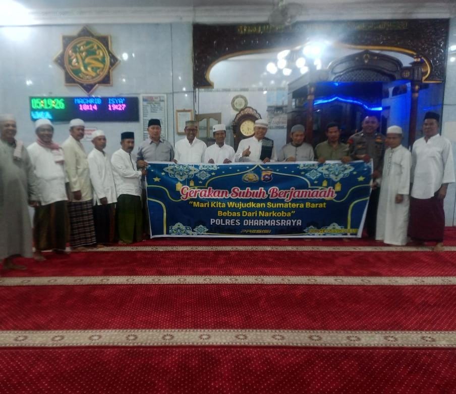 Gerakan Sholat Subuh Berjamaah, Polsek Sungai Rumbai Jalin Silaturahmi&nbsp;Kamtibmas