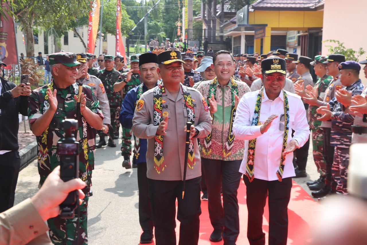 Kunker Sinergitas, Kapolda Kaltim, Gubernur Kalimantan Timur, dan&nbsp; Pangdam VI/MLW&nbsp; Perkuat Kolaborasi TNI-Polri dan Pemerintah di Kutai Timur.
