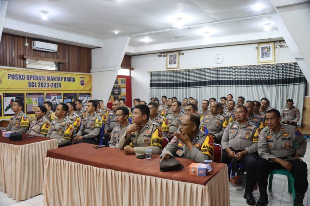 Kapolres Solok Kota Beri Arahan Strategis kepada Jajaran Bhabinkamtibmas: Wujudkan Kamtibmas Bersama&nbsp;Masyarakat
