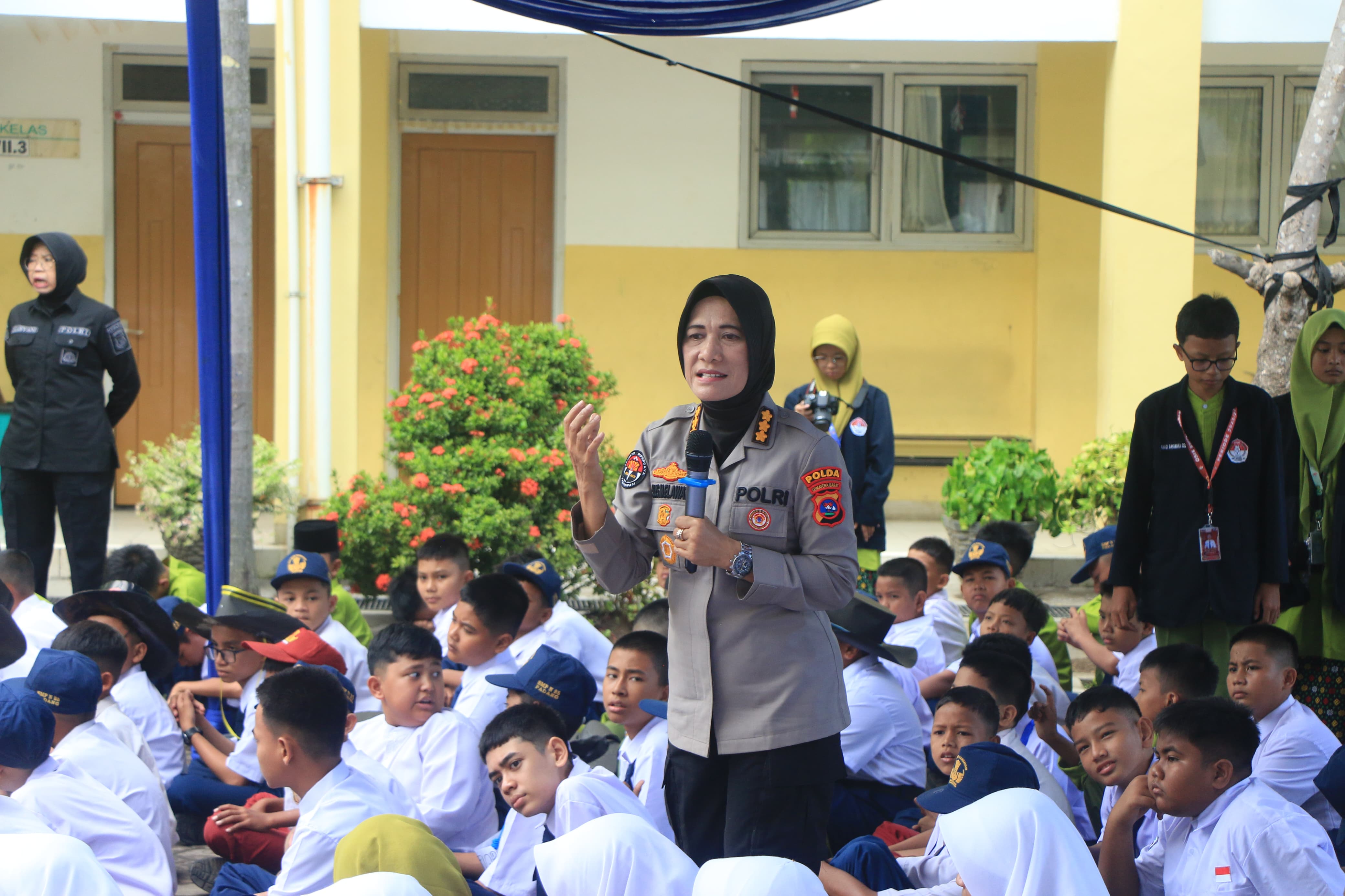 SMPN 25 Padang Apresiasi Polda Sumbar, Dorong Siswa Jadi Generasi Disiplin dan Anti Tawuran serta Anti Balap Liar