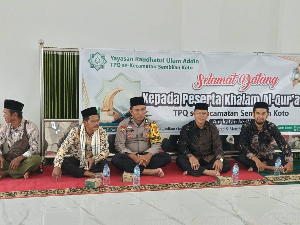 Bhabinkamtibmas Hadiri dan Amankan Khatam Al-Qur’an di Kecamatan Sembilan Koto&nbsp;Dharmasraya