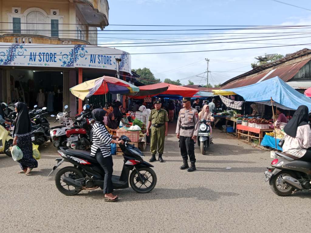 Polsek Koto Baru Imbau Warga Waspada Terhadap Barang Bawaan di Pasar&nbsp;Tradisional