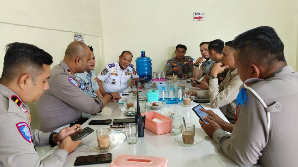 FKLL Kota Solok Digelar, Jasa Raharja Bersama Sat Lantas Polres Solok Kota dan Instansi Terkait Bahas Evaluasi dan Strategi Operasi&nbsp;Patuh