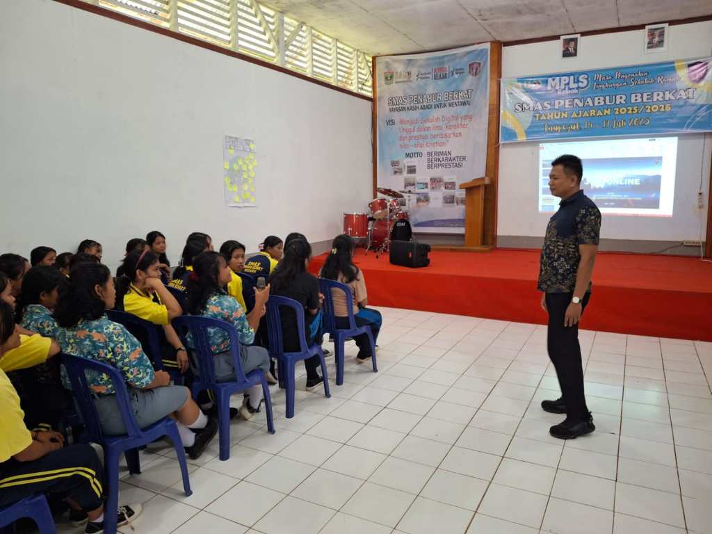 Kasat Resnarkoba Polres Kepulauan Mentawai Berikan Edukasi Bahaya Narkoba dan Judi Online kepada Siswa SMA S Penabur&nbsp;Berkat