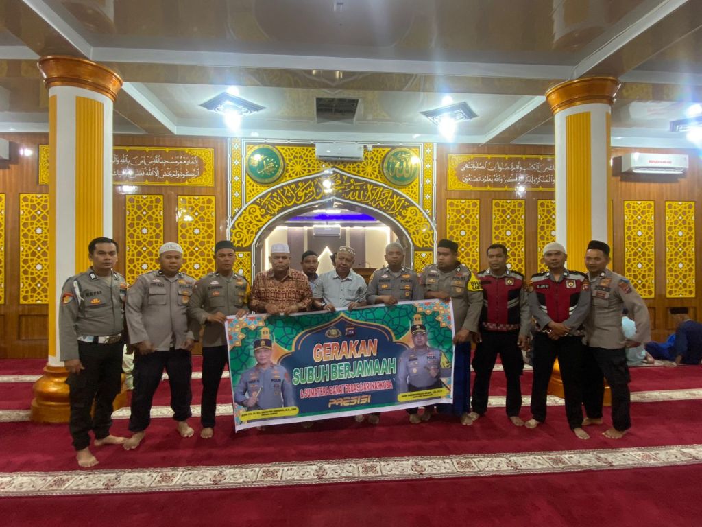 Gerakan Subuh Berjamaah (GSB) Polres Pariaman di Masjid At-Taubah Kec. V Koto Kp&nbsp;Dalam