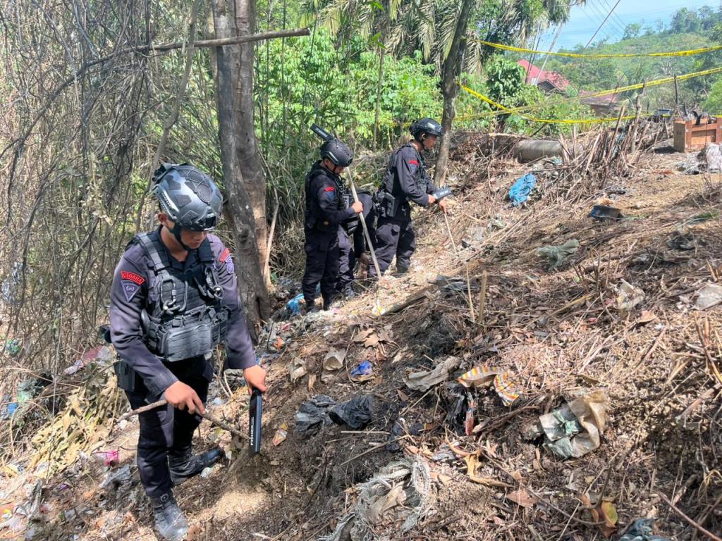 Tim Jibom Satbrimobda Sumbar Amankan dan Disposalkan 262 Detonator Listrik di Pangkalan Koto&nbsp;Baru