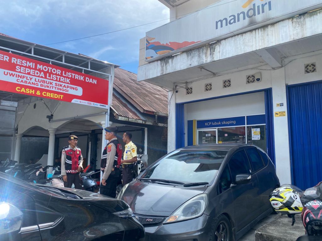 Sat Samapta Polres Pasaman Patroli Dialogis Antisipasi Ganguan Kamtibmas Di Kota Lubuk&nbsp;Sikaping