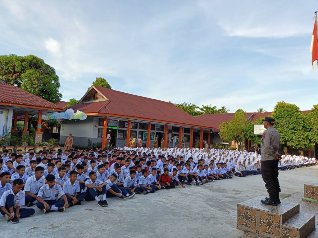 Police Goes To School SMP Negeri 1 Lubuk&nbsp;Alung