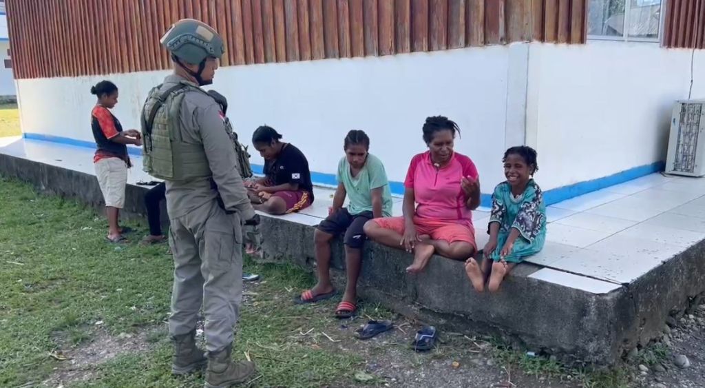 Satgas Ops Damai Cartenz Gelar Patroli Humanis di&nbsp;Yahukimo