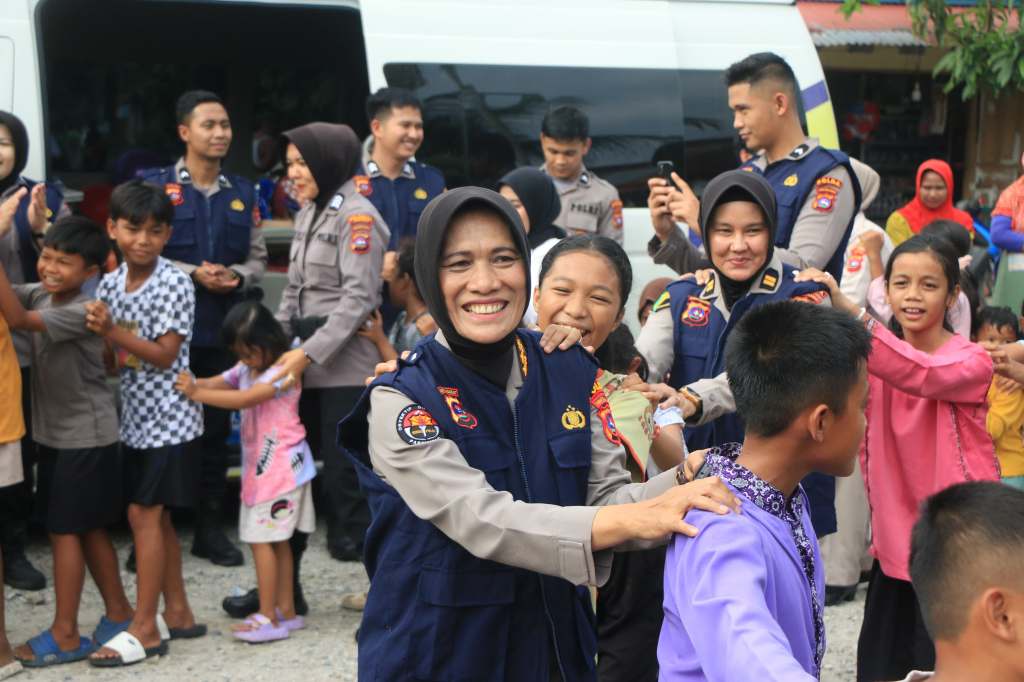 Biro SDM Polda Sumbar Laksanakan Kegiatan Trauma Healing kepada Anak-Anak Padang Sarai Koto&nbsp;Tangah