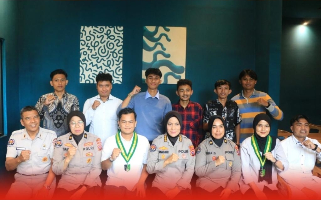 Organisasi Perhimpunan Mahasiswa SEMMI Silaturahmi Dengan Bidhumas: Nyatakan Apresiasi dan Dukung Kinerja Polda Sumbar