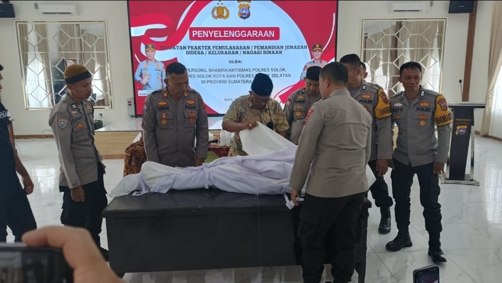 Kasat Binmas Polres Solok Kota dan Bhabinkamtibmas Jajaran Polres Solok Kota Ikuti HARKATPUAN Ditbinmas Polda&nbsp;Sumbar