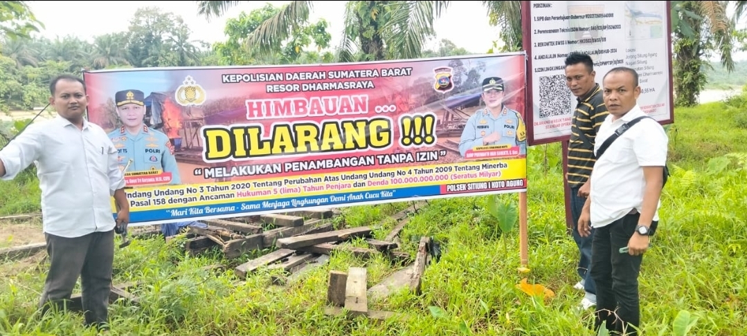 Polsek Sitiung I Koto Agung Polres Dharmasraya Imbau Warga Tidak Lakukan Tambang Ilegal di Sungai Batanghari