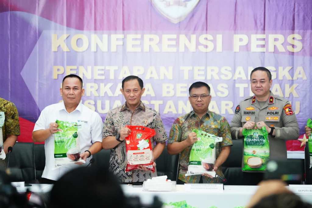 Satgas Pangan Sita 132 Ton Beras Oplosan Produksi PT Food&nbsp;Station