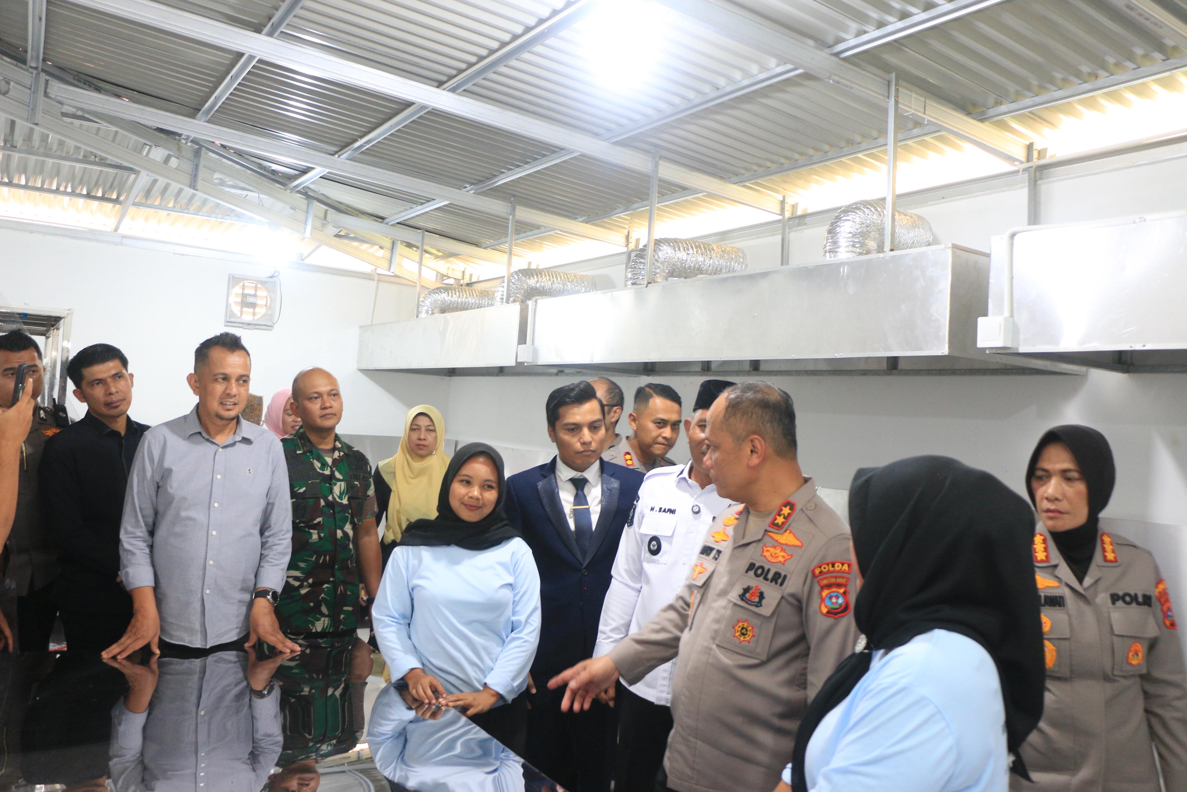 Dukung Program Makan Gizi Gratis, Kapolda Sumbar Resmikan SPPG YKB Cabang Polres 50 Kota.