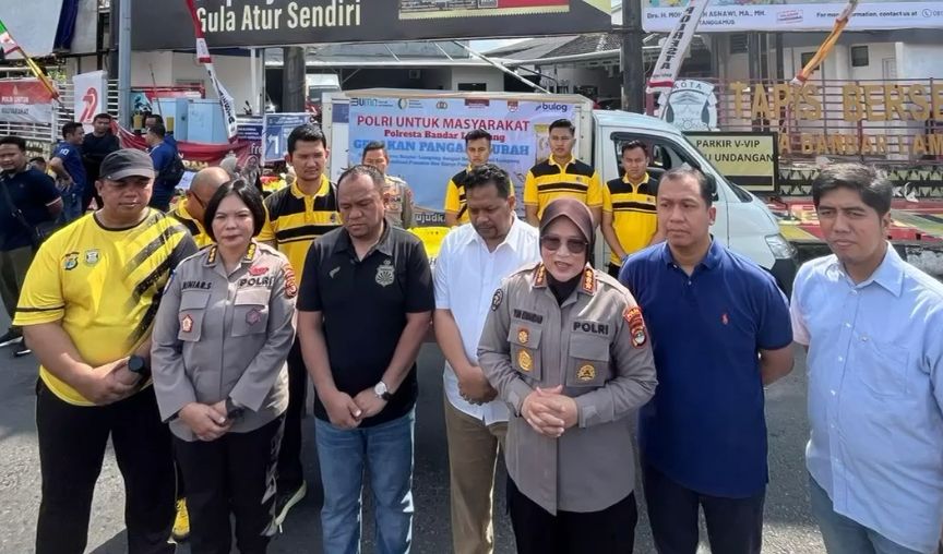 Polda Lampung dan Bulog Jual 2,2 Ton Beras Murah di Bandar&nbsp;Lampung