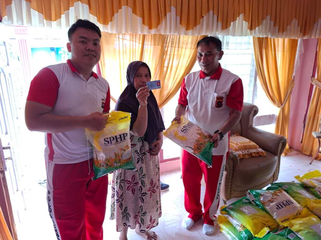 Polres Pasaman Gelar Gerakan Pangan Murah Beras 5 KG Hanya&nbsp;&nbsp;RP.65.000