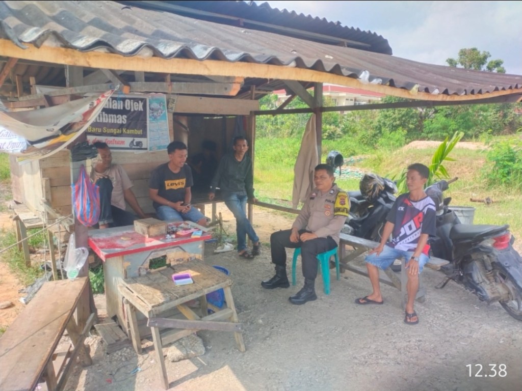 Bhabinkamtibmas Ajak Warga Aktif Tanam&nbsp;Jagung