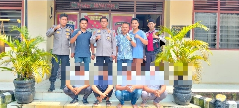 Empat Pemuda Diamankan Polsek Sitiung I Koto Agung Saat Main Judi Online di Warung Makan