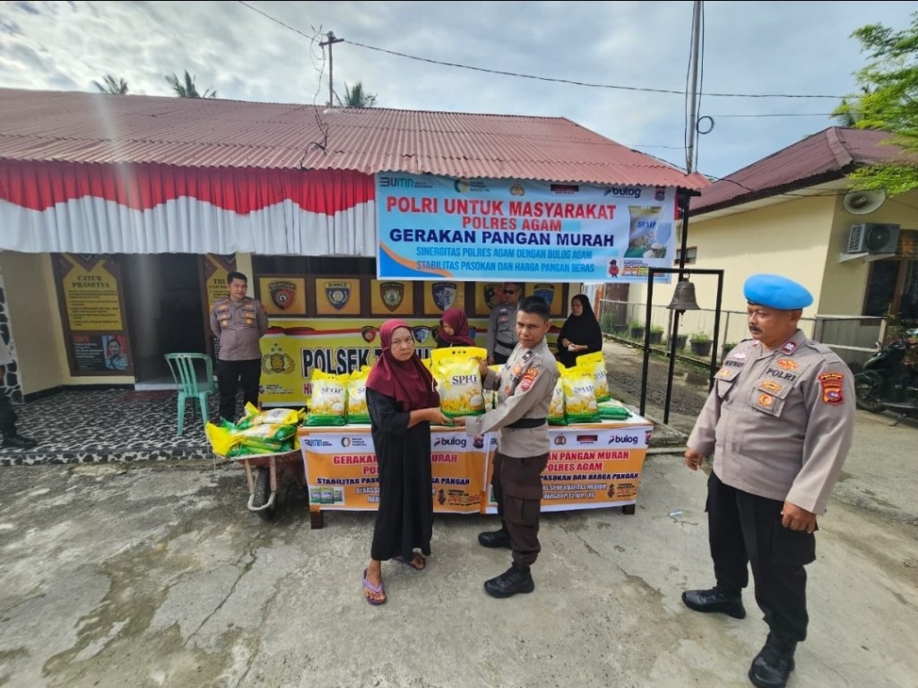 Bazar Pangan Murah Polsek Tanjung Mutiara, 900 Kg Beras Bulog Ludes Diserbu&nbsp;Warga