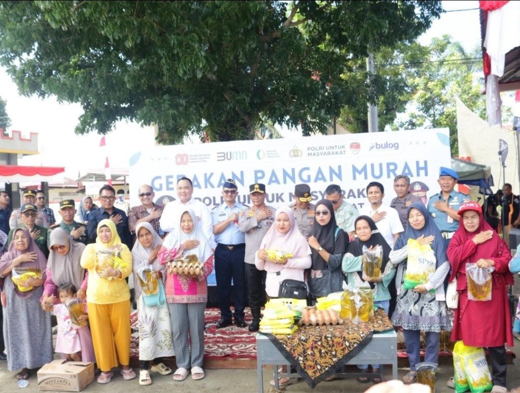 Kapolda Sumbar Launching Gerakan Pangan Murah, Wujud Polri Hadir Untuk&nbsp;Masyarakat