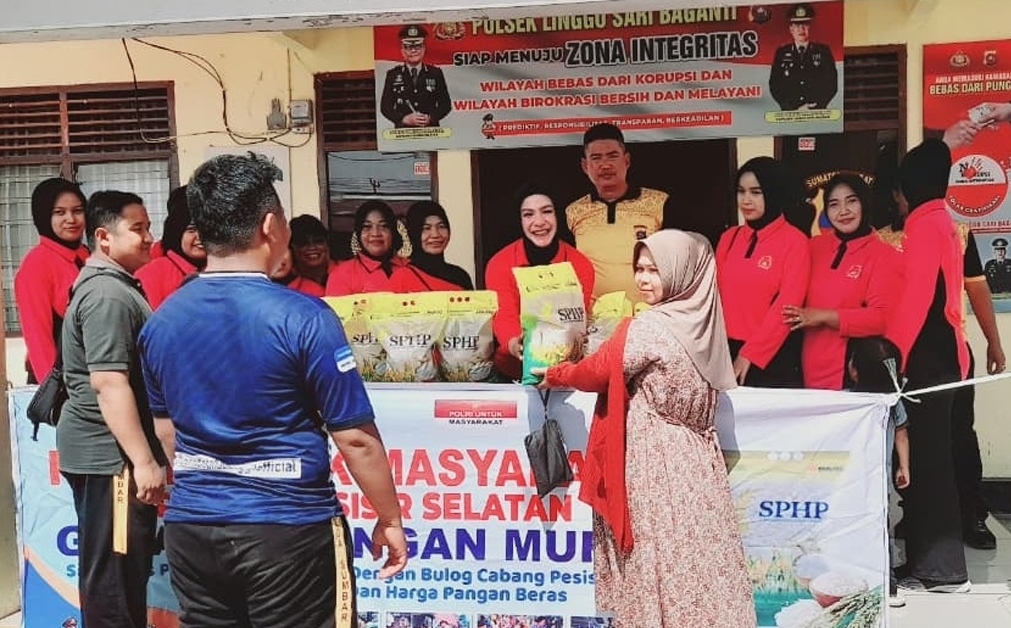Polsek Linggo Sari Baganti Salurkan 1 Ton Beras Murah, Bantu Kebutuhan Pangan&nbsp;Warga