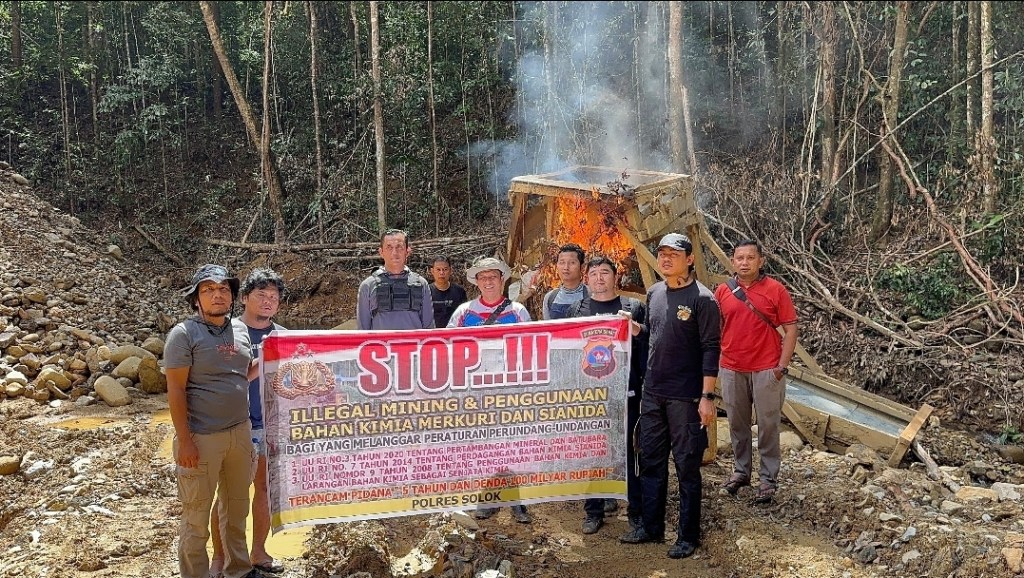 Polda Sumbar Sukses Gelar Operasi PETI Singgalang 2025, Amankan 4 Tersangka dan Sita Barang&nbsp;Bukti