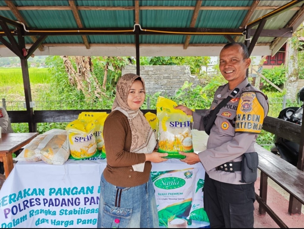 Dukung Program Pemerintah, Polres dan Polsek di Padang Panjang Konsisten Gelar Pangan&nbsp;Murah