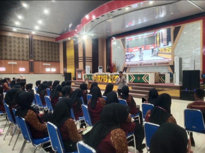 Kasat Binmas Polres Dharmasraya Tekankan Bahaya Penipuan Online di Kalangan Pelajar dan&nbsp;Mahasiswa