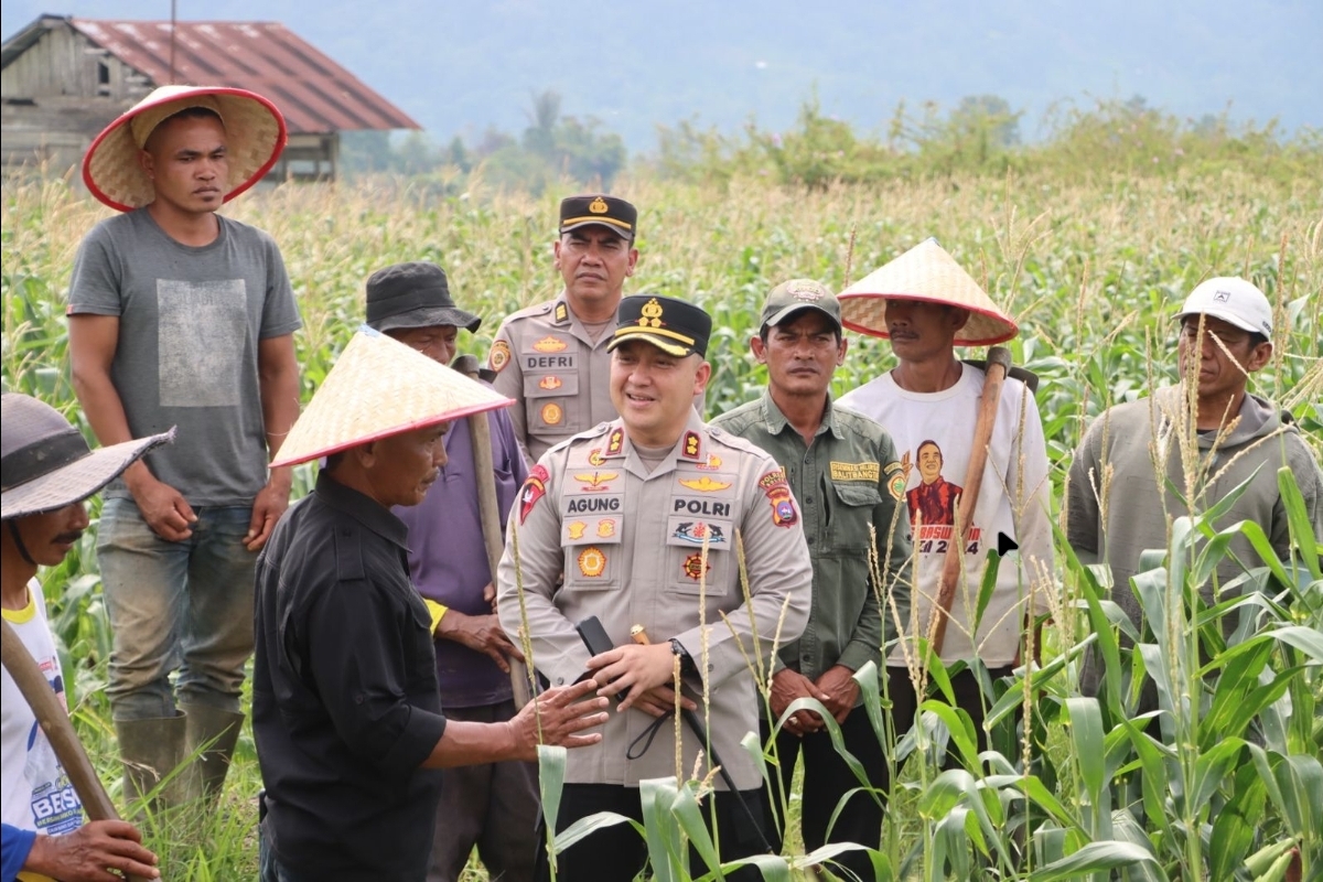 Kapolres Pantau Lahan Ketahanan Pangan Polres Solok
