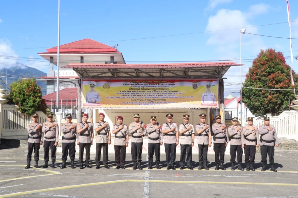 Kapolresta Bukittinggi Pimpin Sertijab dan Pelantikan Sejumlah&nbsp;Kasat