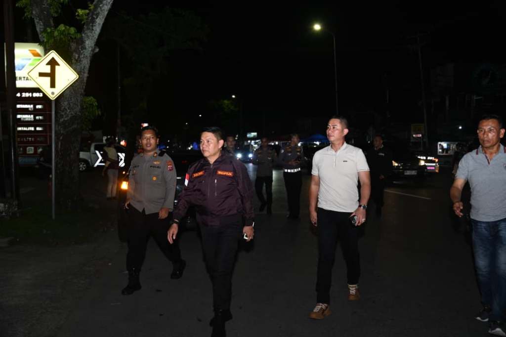 Wakapolda Sumbar Pimpin Patroli Keamanan Pasca Unjuk Rasa di&nbsp;Padang