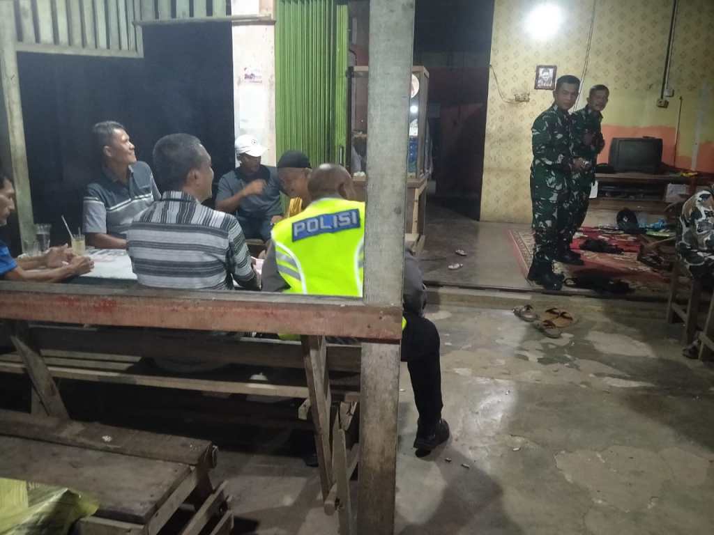 Patroli Malam TNI–Polri di Koto Baru, Hadirkan Rasa Aman bagi&nbsp;Warga