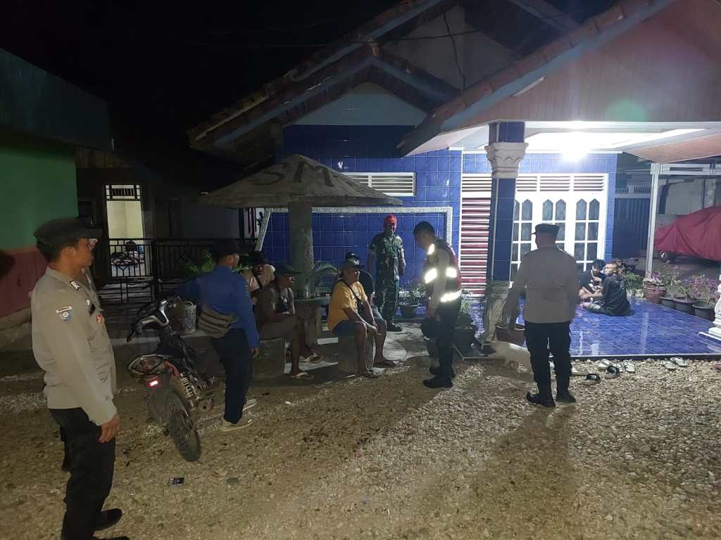 Patroli Gabungan TNI-Polri Jaga Harkamtibmas di Sungai&nbsp;Rumbai