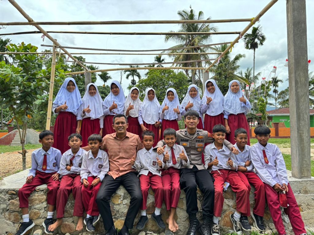 Antusiasme Siswa SDN 09 Sarilamak Sambut Program Makan Bergizi Gratis SPPG YKB Polres 50&nbsp;Kota