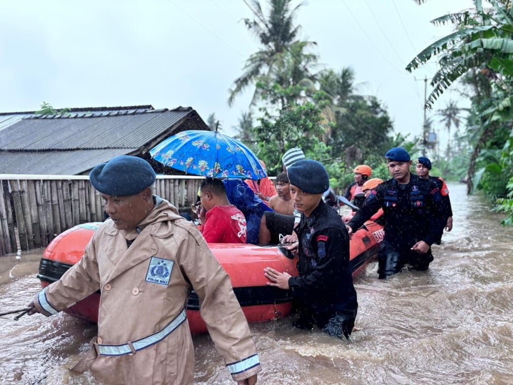 Hujan Deras Picu 8 Titik Longsor di Jalur Aegela–Nangaroro, Polisi Lakukan Penanganan Darurat