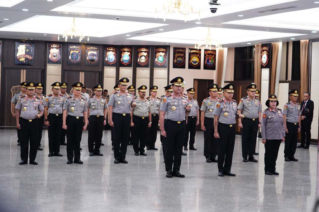 27 Pati Polri Naik&nbsp;Pangkat