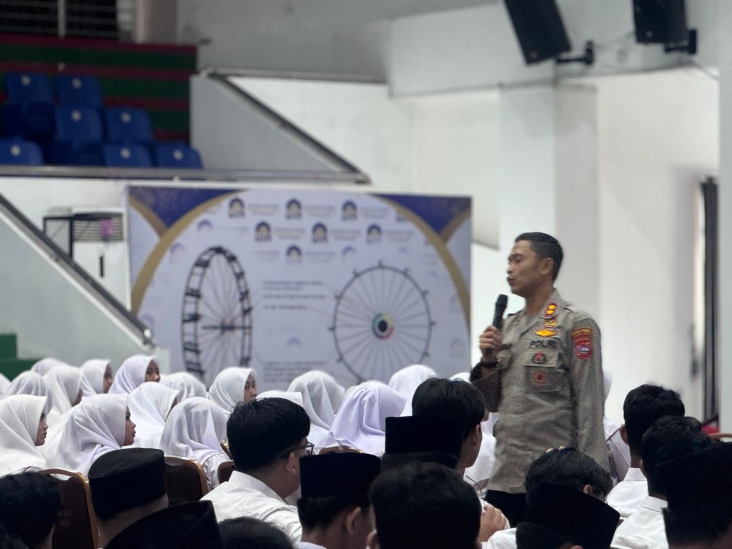 Kapolres Tanah Datar Gaungkan Budaya dan Etika: BAM & SOSKOTIK Jadi Bekal Mahasiswa Bangun&nbsp;Peradaban