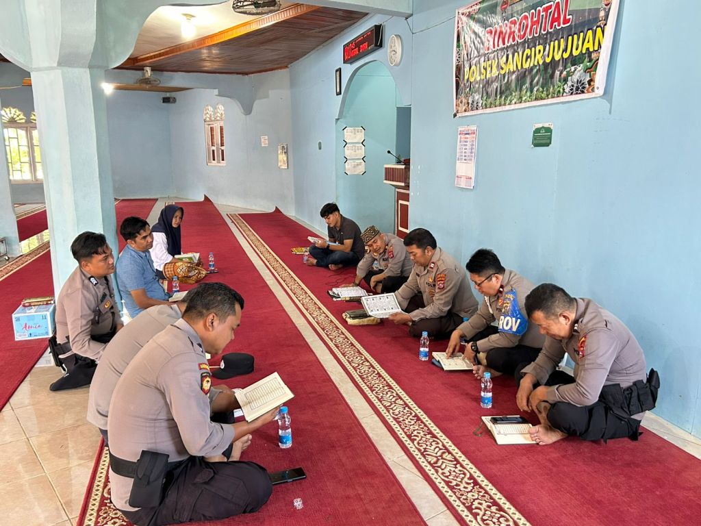 Tajwid dan Doa di Masjid, Polisi Sangir Jujuan Bentuk Karakter&nbsp;Humanis