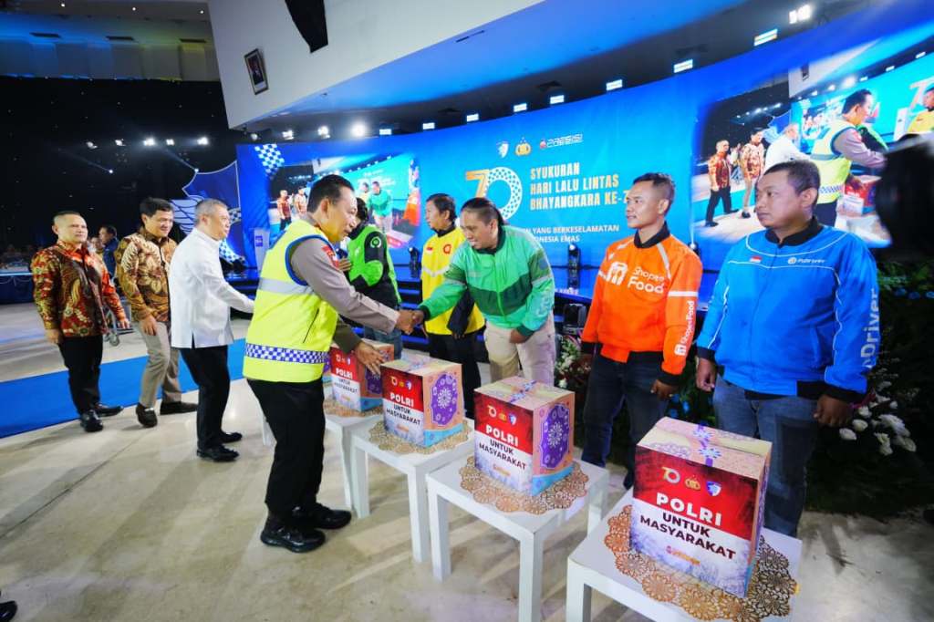 Kapolri Dorong Polantas Tingkatkan Pelayanan Humanis, Dekat dengan&nbsp;Masyarakat