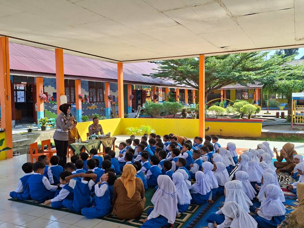 Perkenalkan Budaya Tertib Berlalu Lintas Sejak Usia Dini, Sat Lantas Polres Pasaman Barat Gelar Kegiatan “Polisi Sahabat&nbsp;Anak”