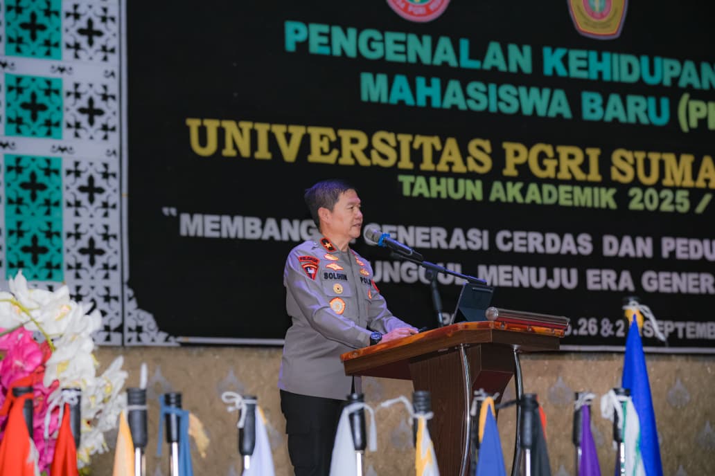 Wakapolda Sumbar Brigjen Pol Solihin Ajak Mahasiswa UPGRISBA Padang Bangga Jadi Warga Indonesia