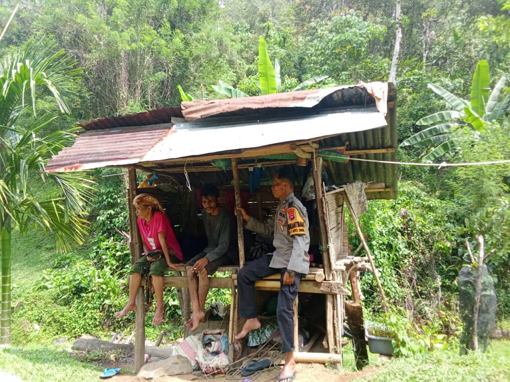 Bhabinkamtibmas Labuah Panjang Berikan Edukasi dan Informasi Kepada Warga di Tengah Kesunyian&nbsp;Alam